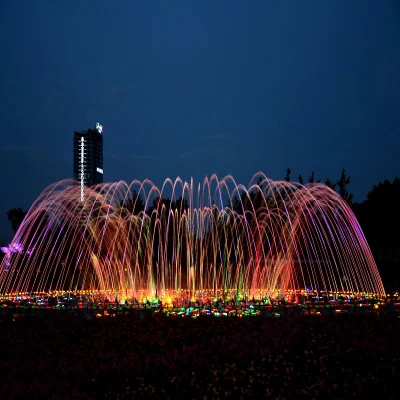 3D-LED-Leuchten, Gartendekoration, bunt, laminar, Deckstrahl, Wasserfluss, quadratischer Brunnen, schwimmender Seebrunnen, Schaukeldüsen, Regenbogenbrückenbrunnen